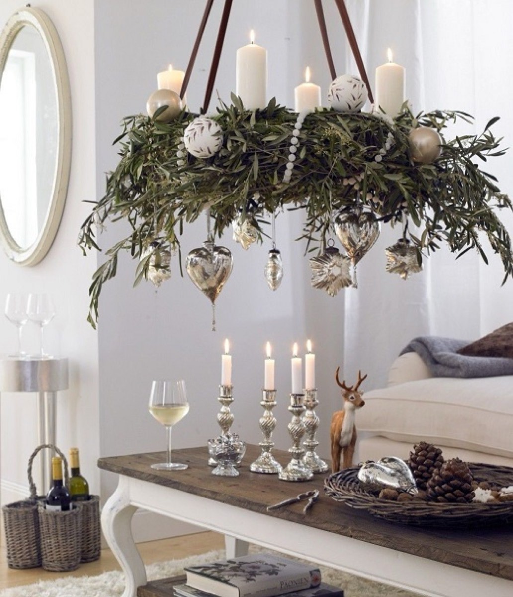 Advent, Studio Evalofa
