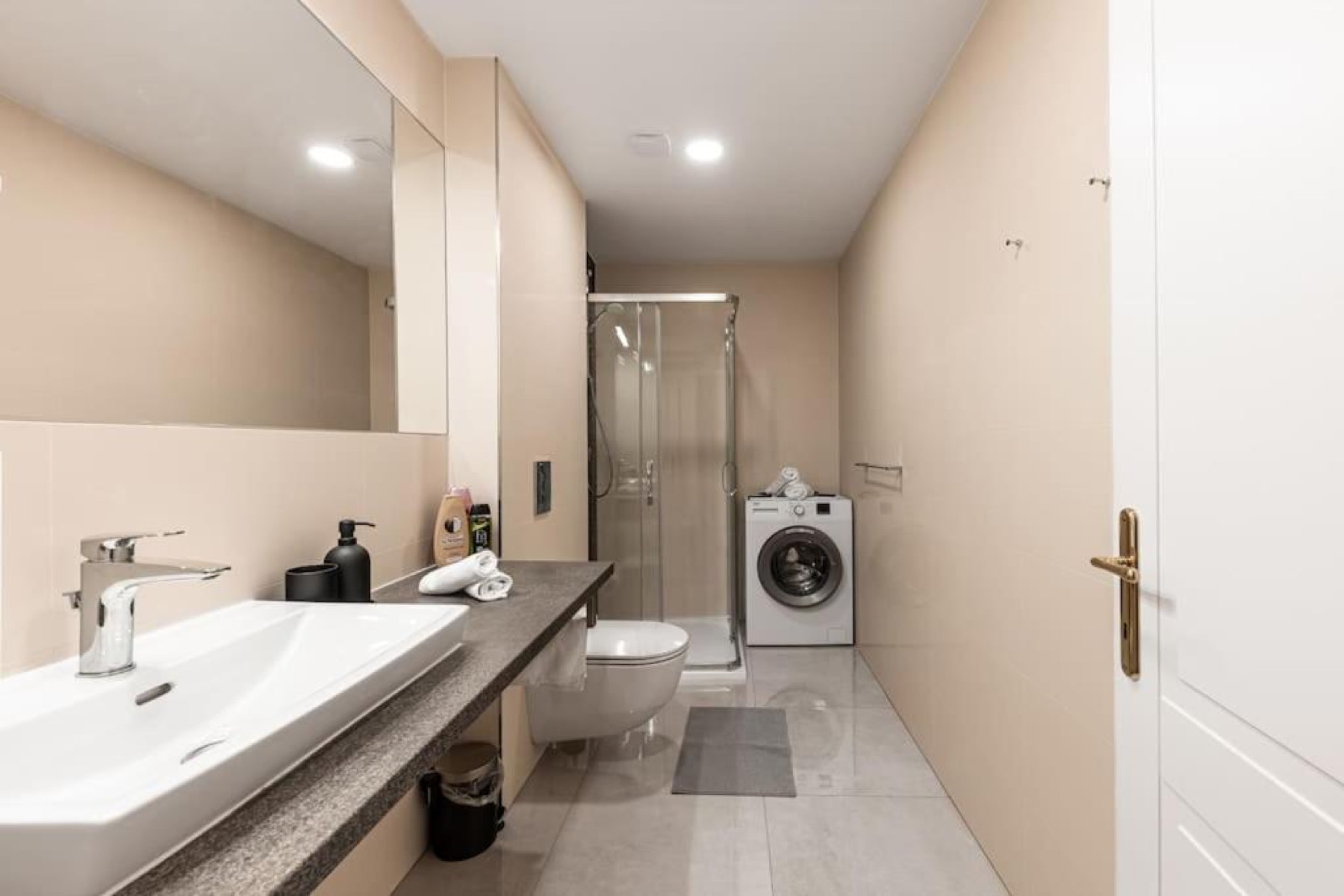 Air BnB Karlín, realizace Studia Evalofa