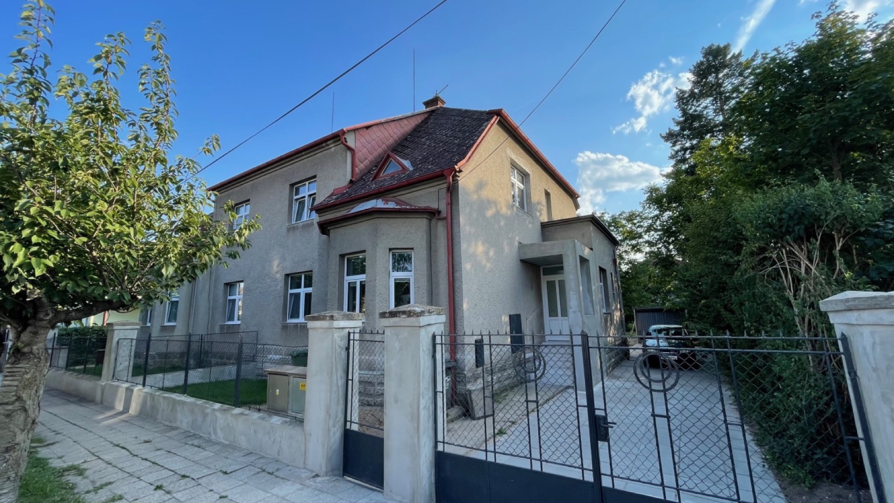 Vila Hradec Králové, exteriér vily